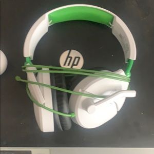 Headphones/ turtle beaches